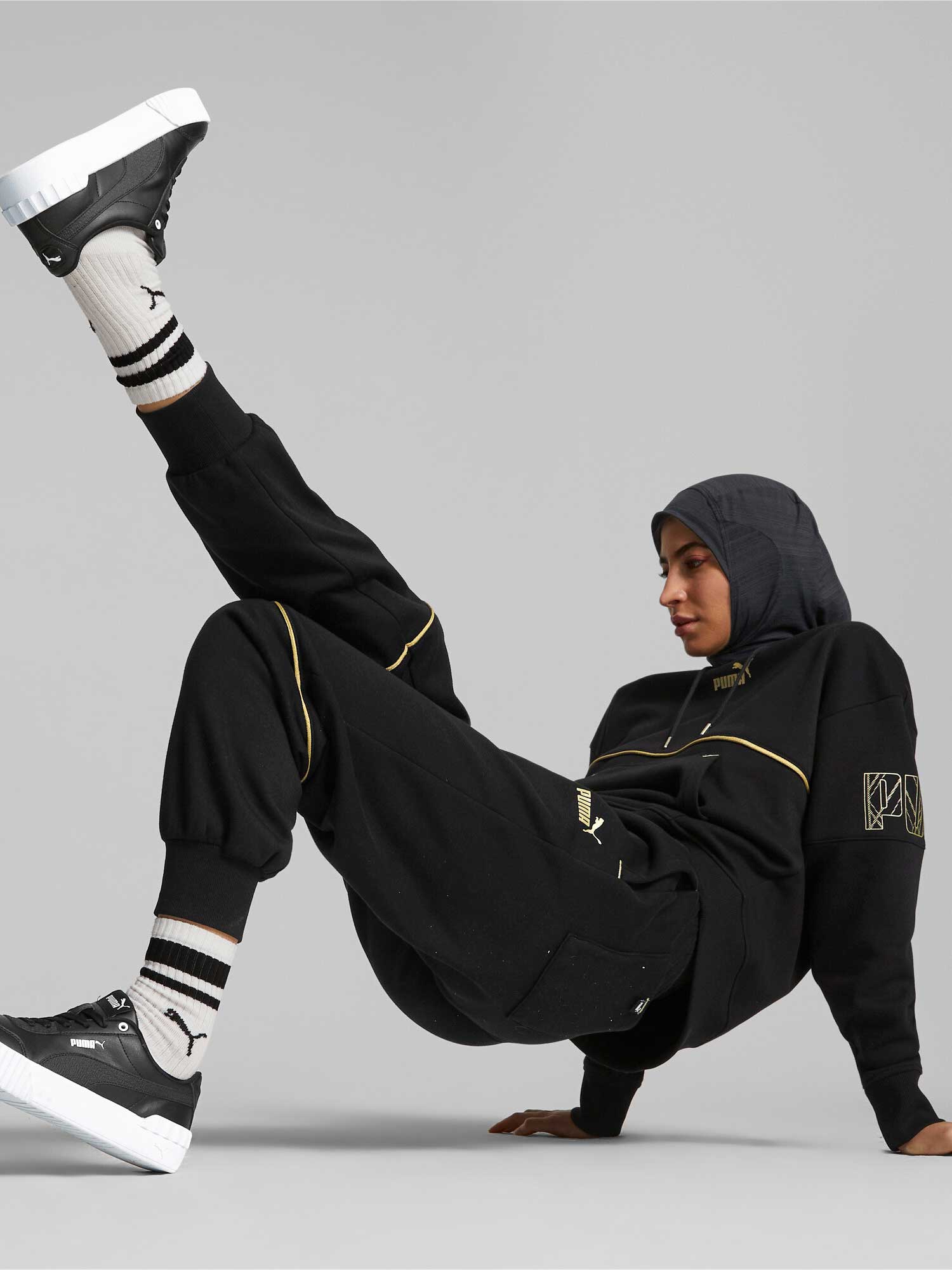 PUMA Спортно долнище Power Deco Glam High-Waist