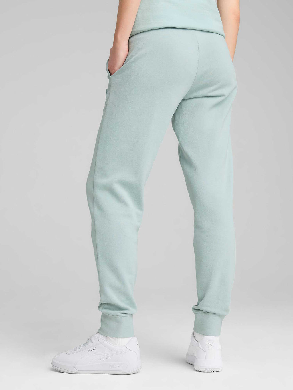 PUMA Спортно долнище ESS ELEVATED Sweatpants TR cl