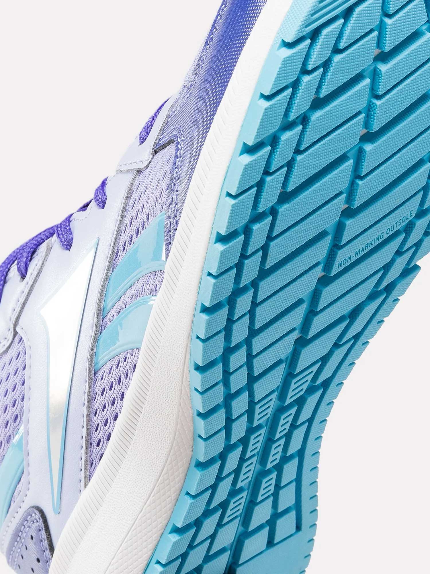 REEBOK Обувки ROAD SUPREME 4