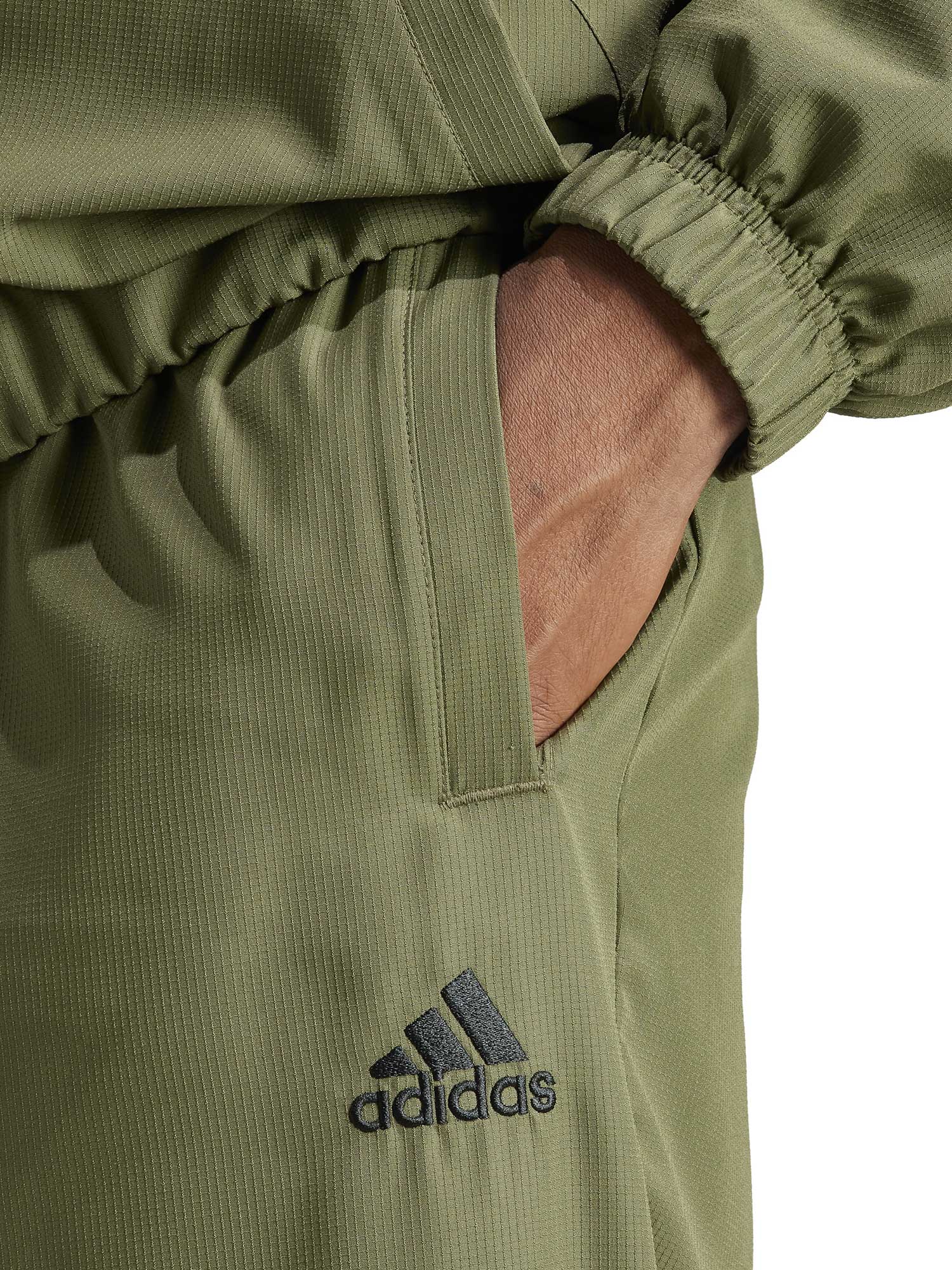 ADIDAS SPORTSWEAR Спортен екип Sportswear Woven Chevron Tracksuit
