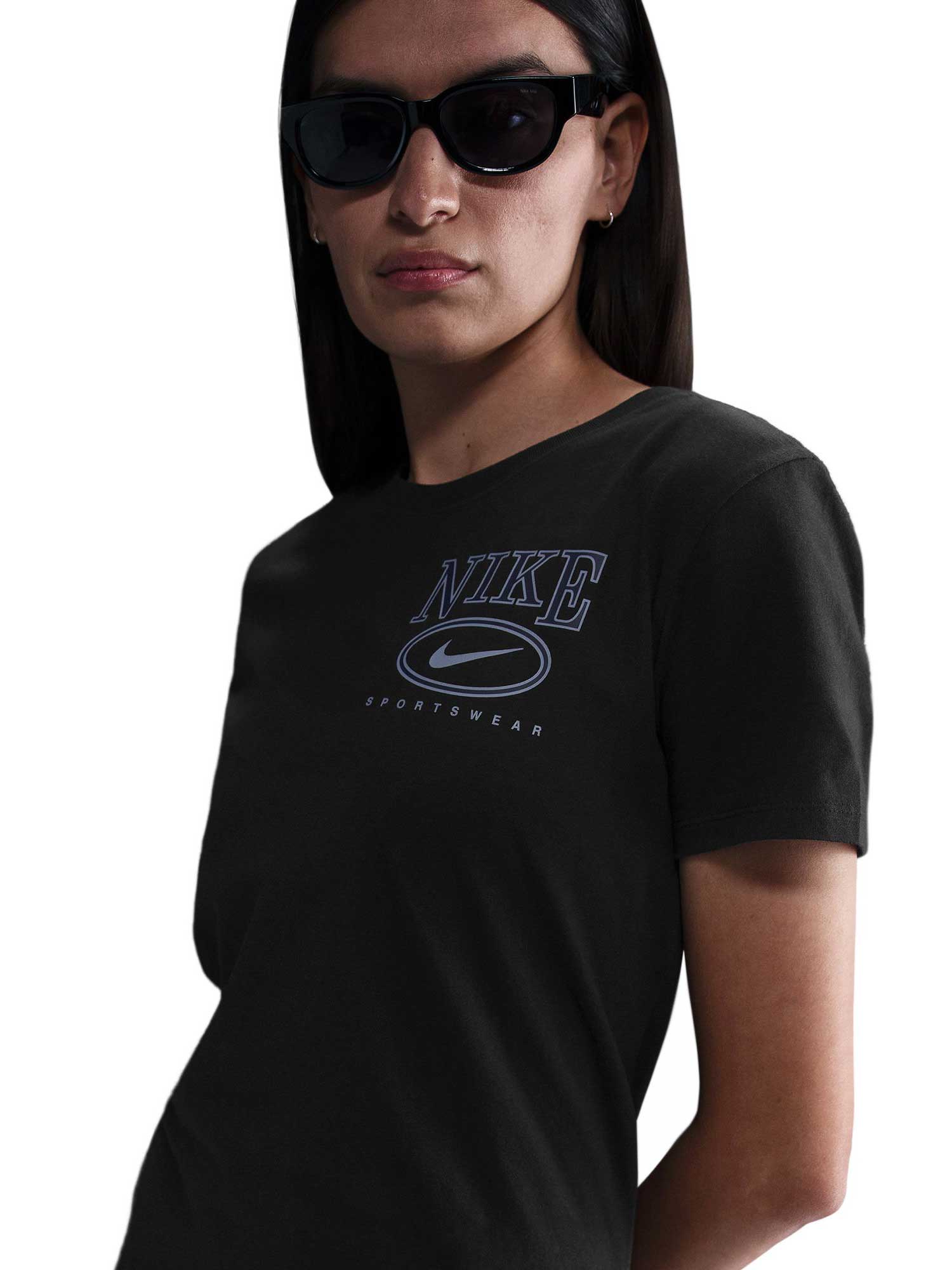 NIKE Тениска W NSW CLUB SS TEE CC