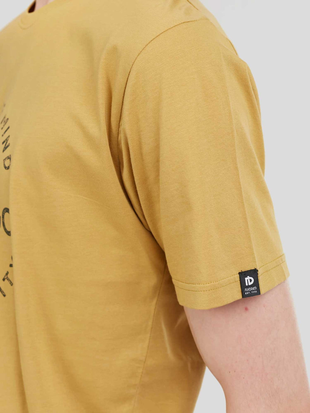 FUNDANGO Тениска Basic-T 04