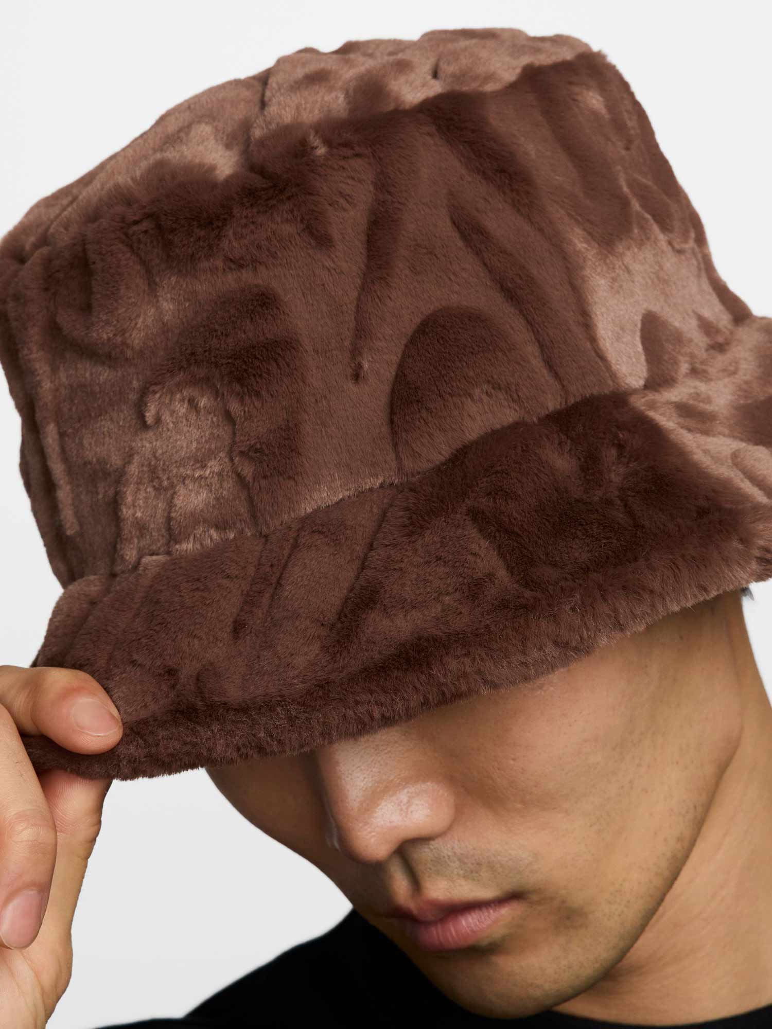 NIKE Шапка U NK APEX BUCKET FUR SWSH H24