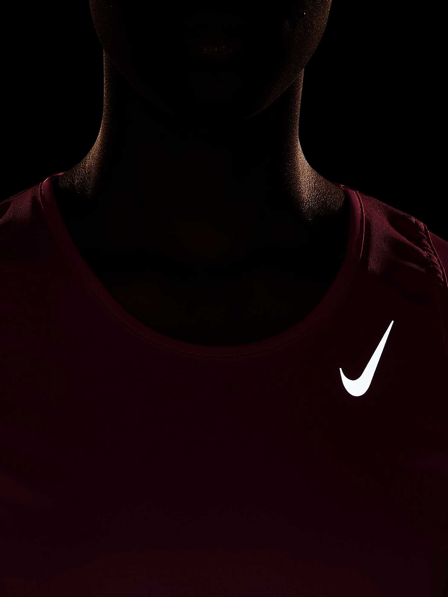 NIKE Тениска W NK FAST DF SS TOP