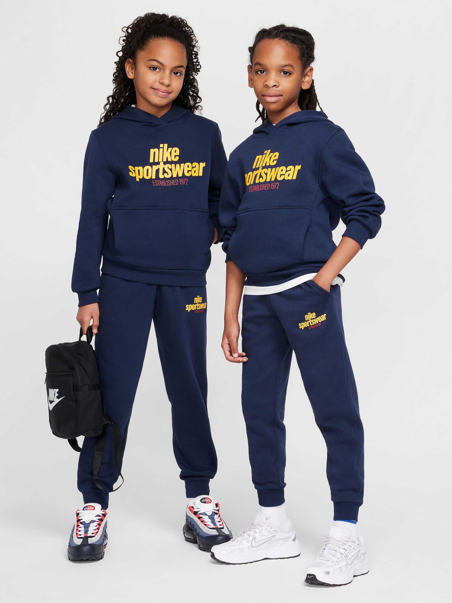NIKE Суитшърт K NSW CLUB FLC HDY FMLY -PD