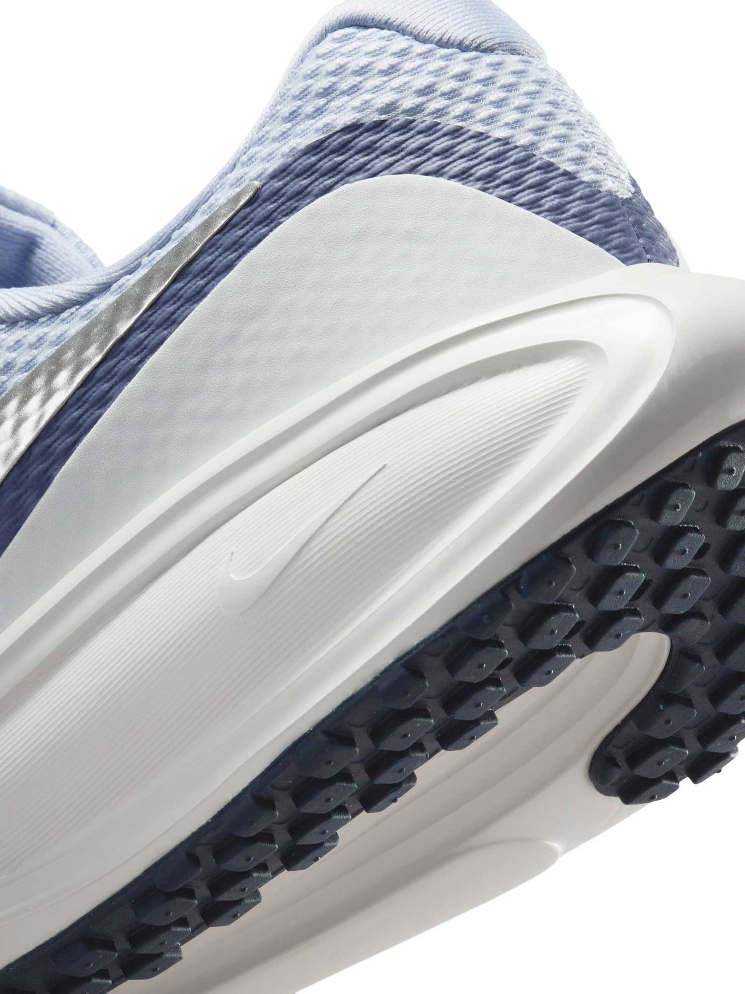 NIKE Обувки W REVOLUTION 8