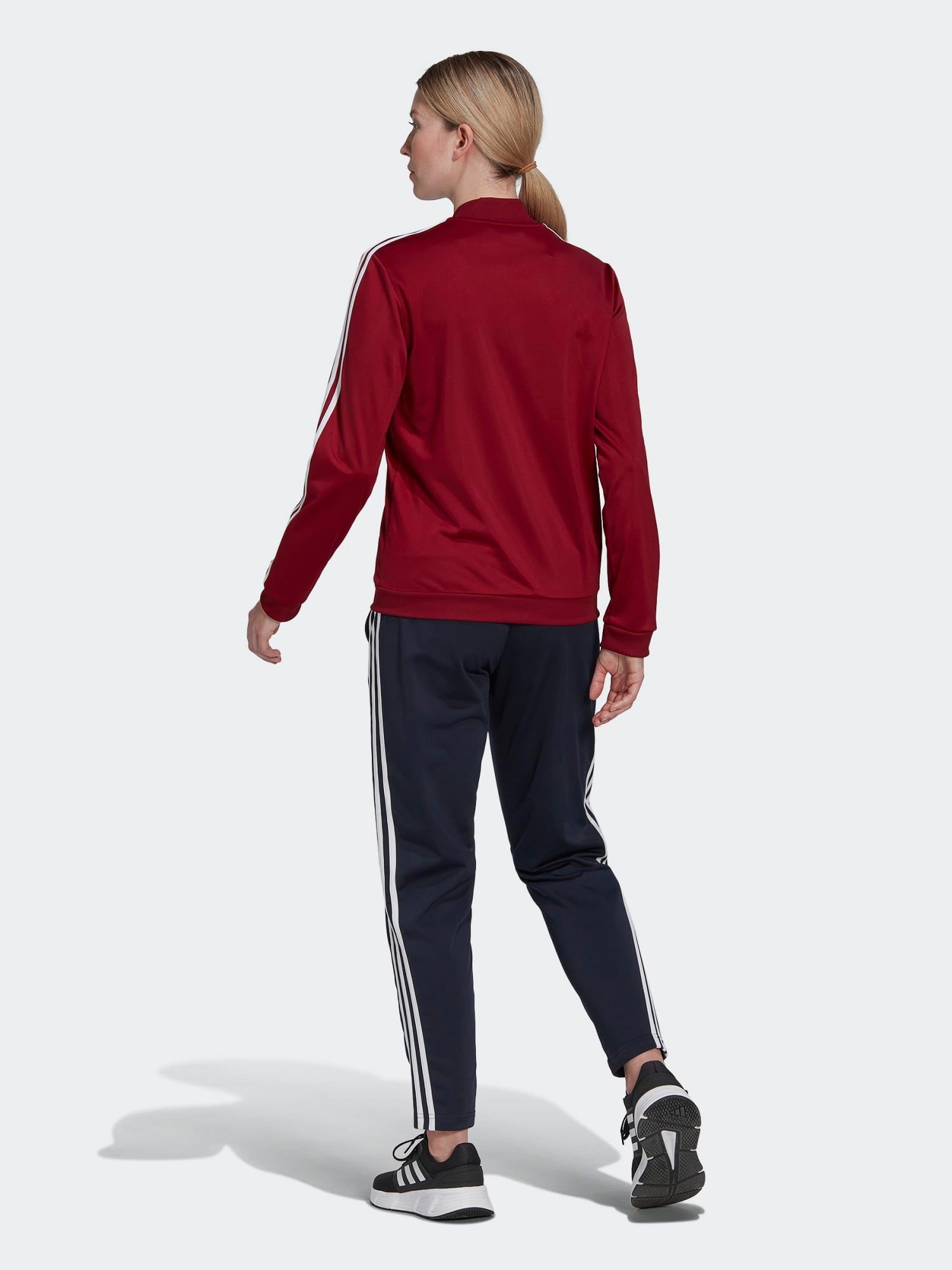 ADIDAS SPORTSWEAR Спортен екип Essentials 3-Stripes