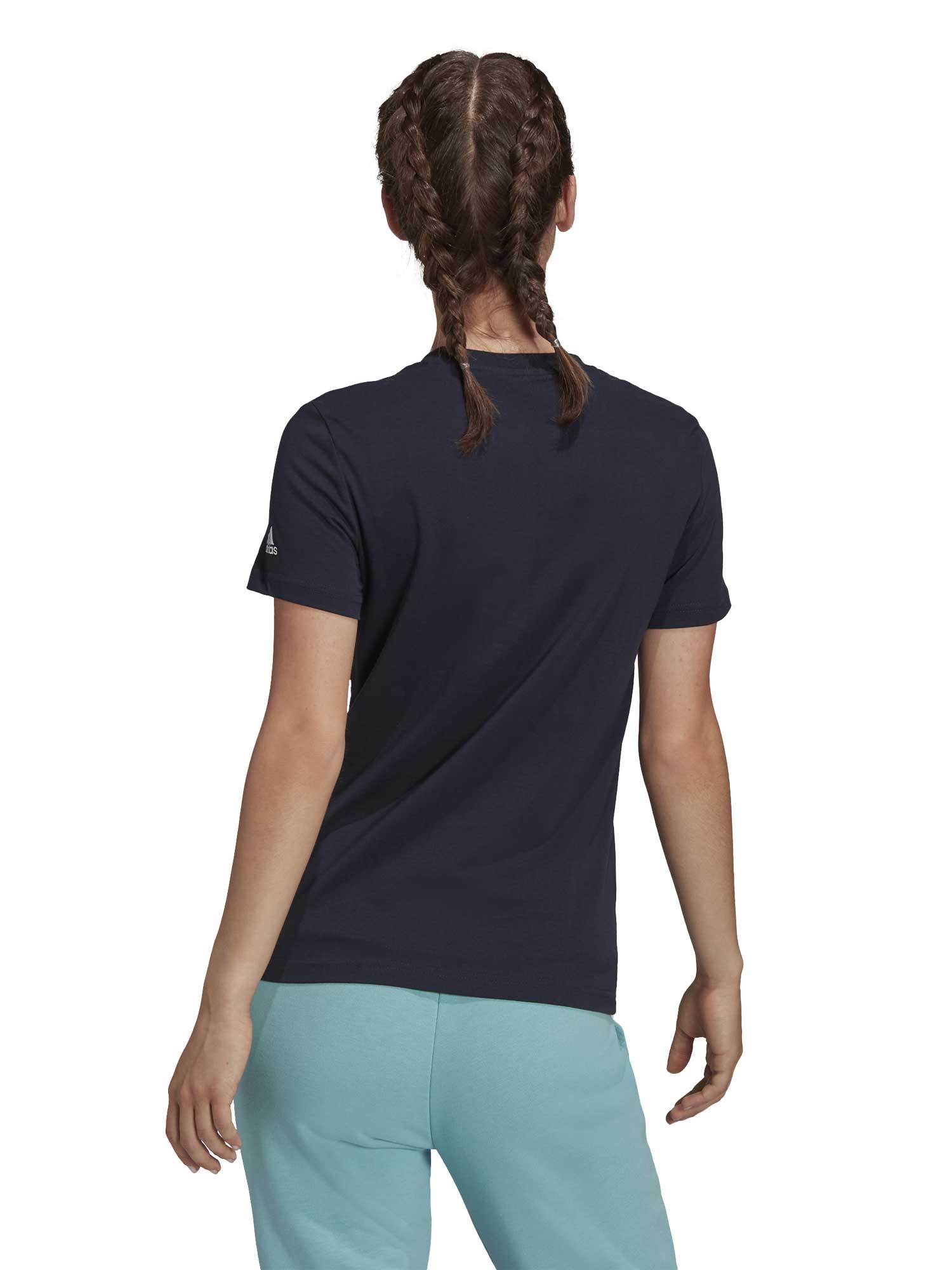 ADIDAS SPORTSWEAR Тениска LOUNGEWEAR Essentials Slim Logo
