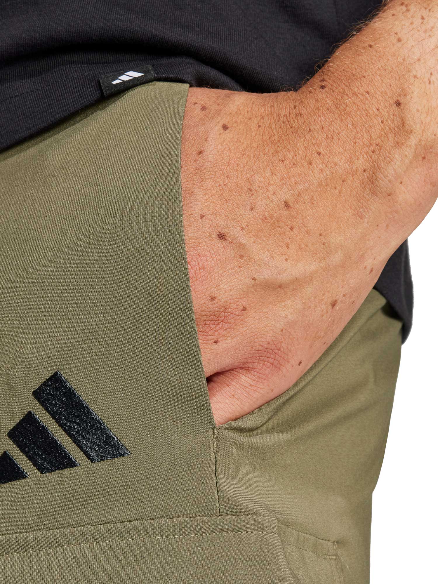 ADIDAS SPORTSWEAR Къси панталони Essentials Small Logo Cargo Chelsea