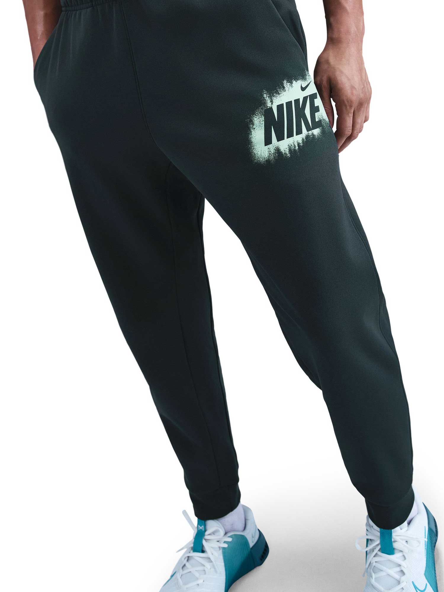 NIKE Спортно долнище M NK TF FLEECE JOGGER GFX