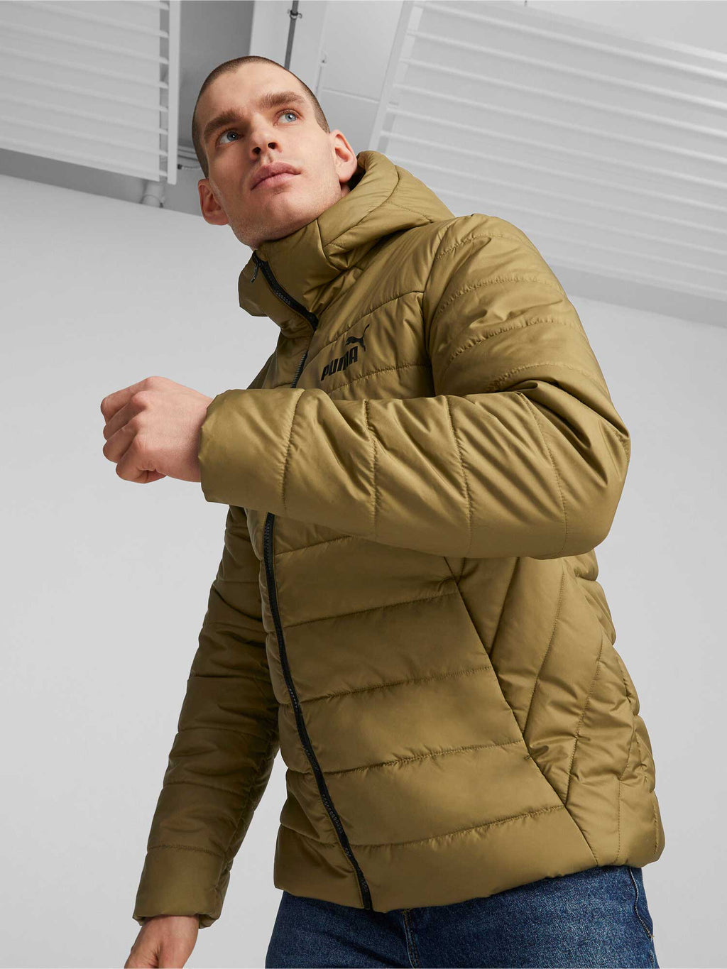 PUMA Яке ESS Hooded Padded
