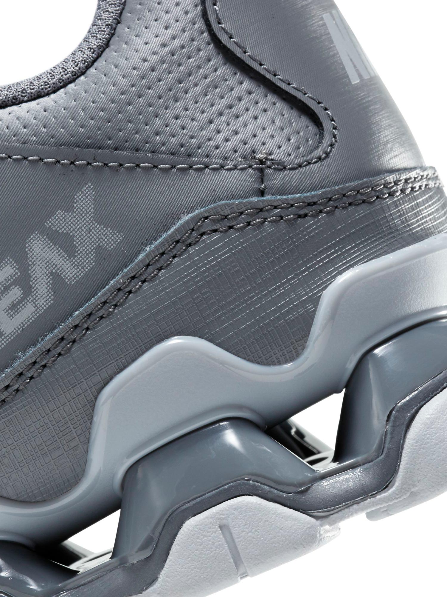 NIKE Обувки REAX 8 TR MESH