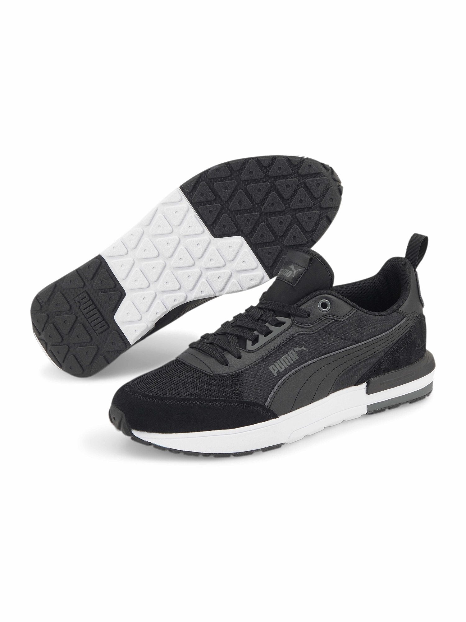 PUMA Обувки R22