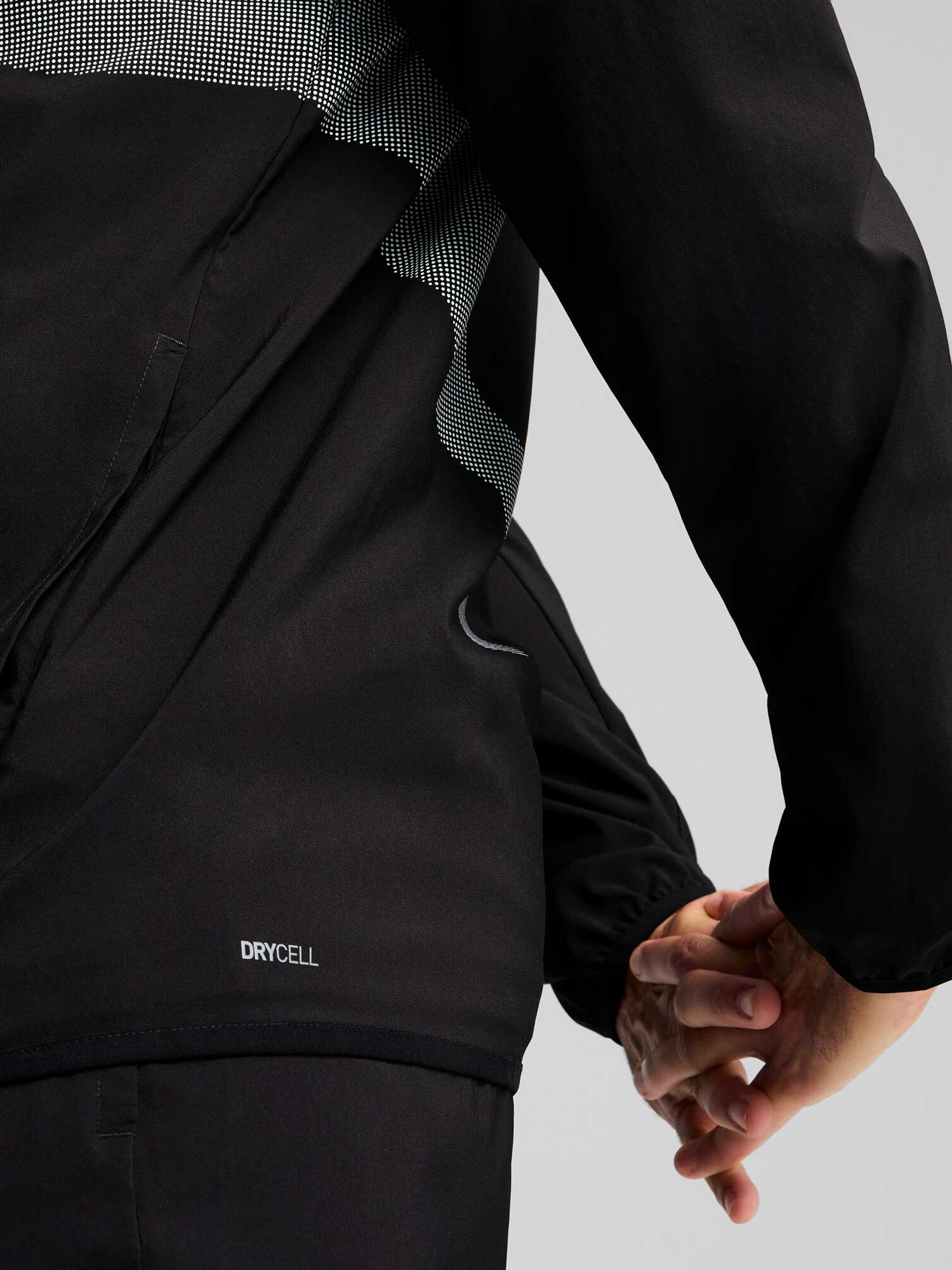 PUMA Суитшърт TAD BIG LOGO WOVEN JACKET