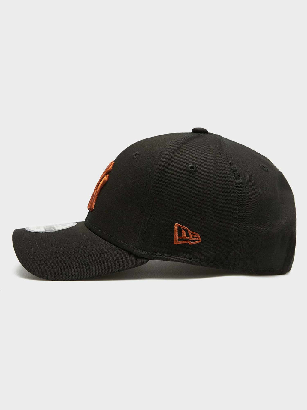 NEW ERA Шапка LEAGUE ESSENTIAL 9FORTY NEYYAN