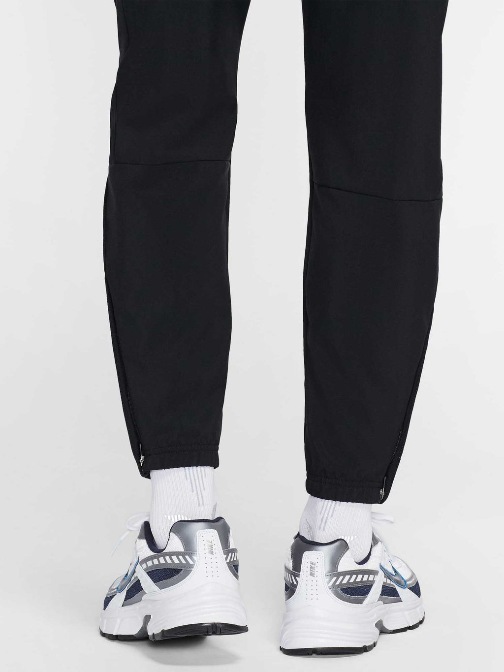 NIKE Обувки INITIATOR