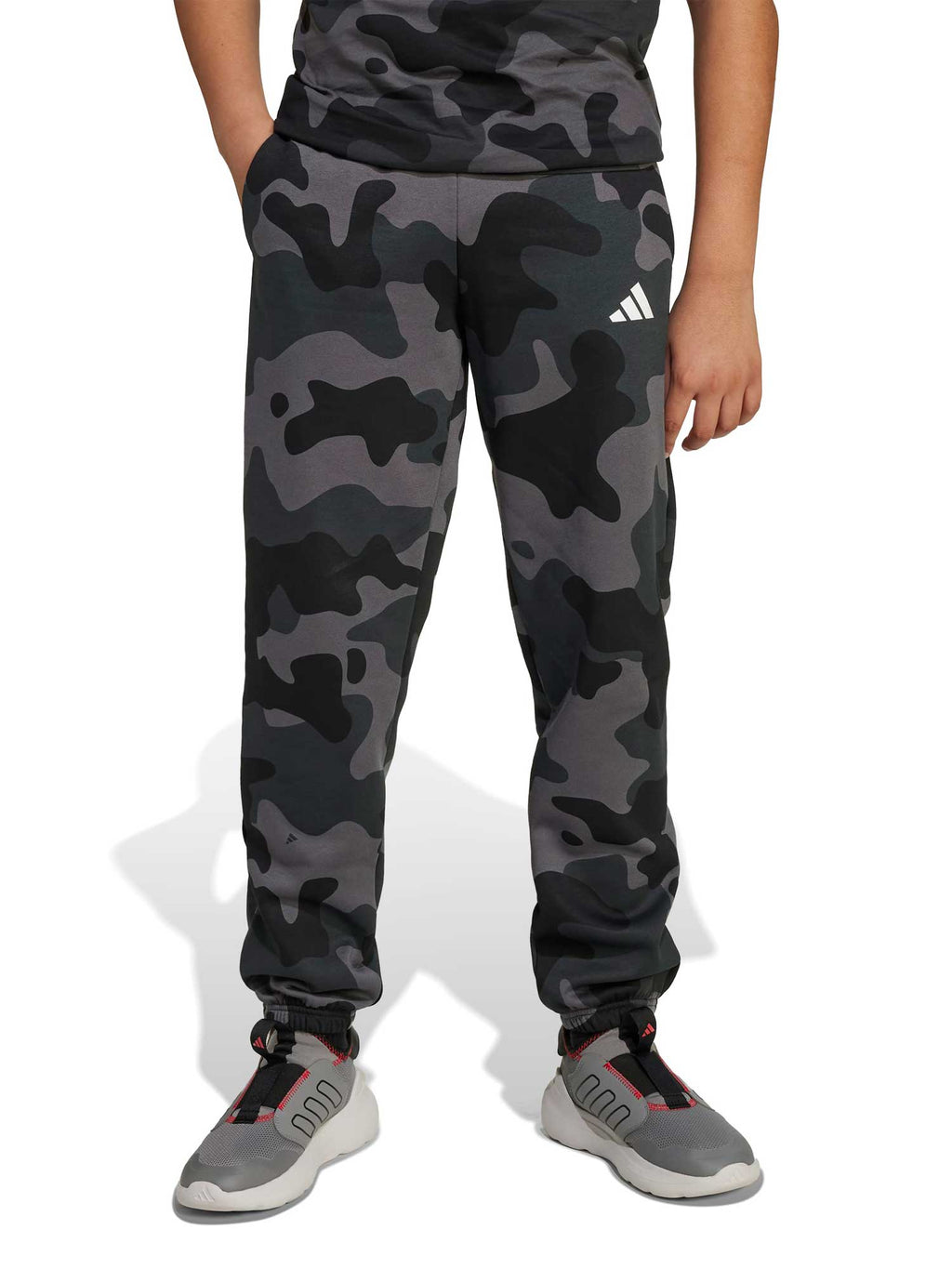 ADIDAS SPORTSWEAR Спортно долнище Seasonal Essentials Camo Fleece