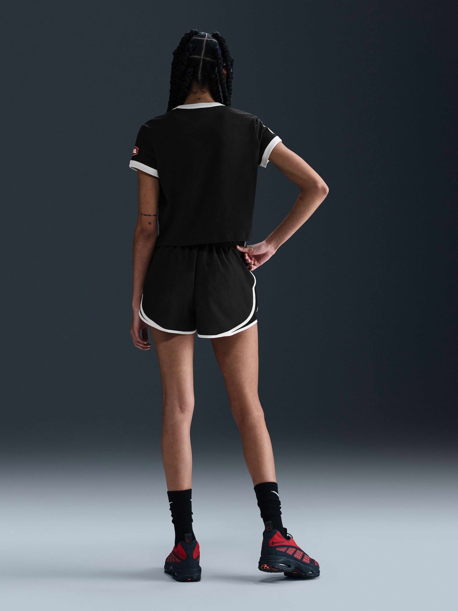 NIKE Тениска W NSW CLUB SS TEE MOTO RGR