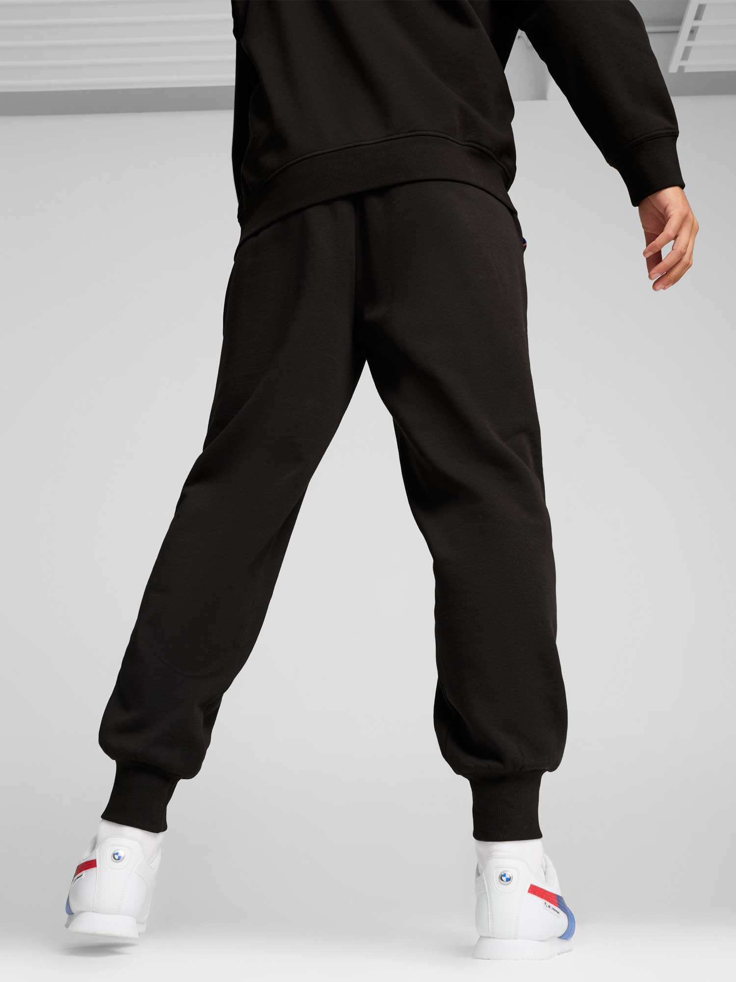 PUMA Спортно долнище BMW MMS ESS+ PANTS FLEECE