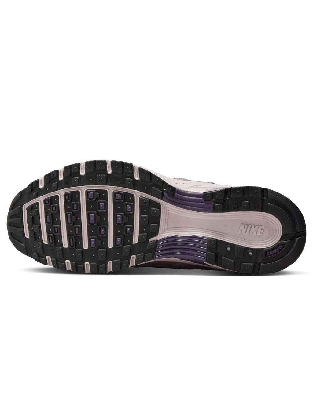 NIKE Обувки W P-6000 SE