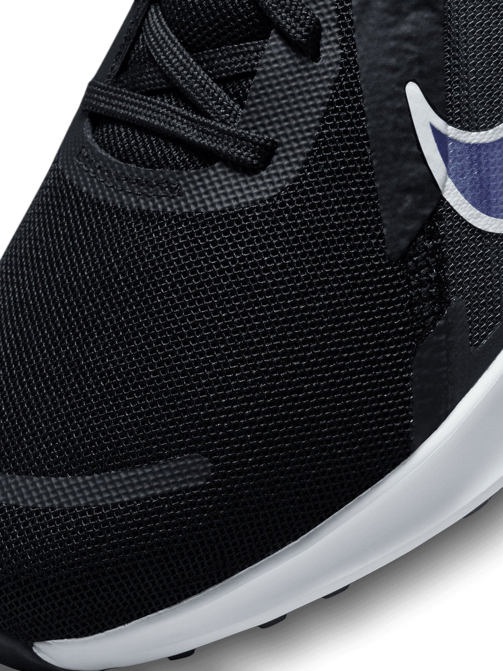 NIKE Обувки WMNS QUEST 5