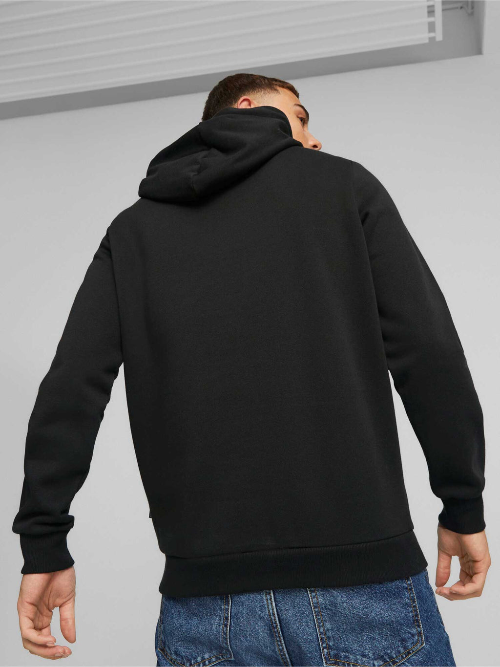 PUMA Суитшърт ESS+ CAMO Graphic Hoodie FL