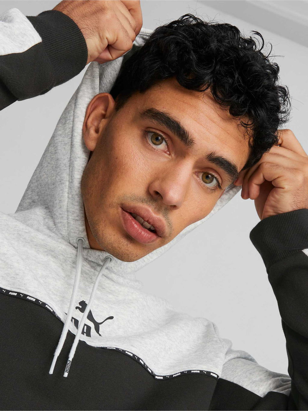 PUMA Суитшърт ESS BLOCK x TAPE Hoodie FL