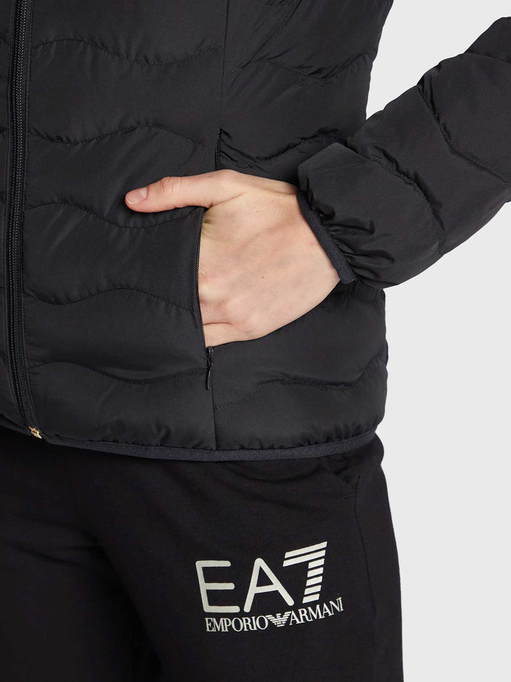 EA7 Emporio Armani Яке TRAIN CORE LADY W ECO DOWN JACKET LIGHT PADDED