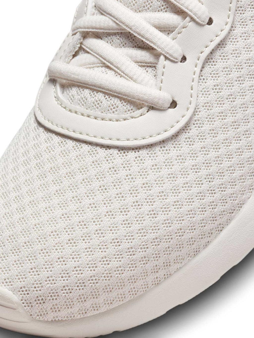 NIKE Обувки WMNS TANJUN FLYEASE