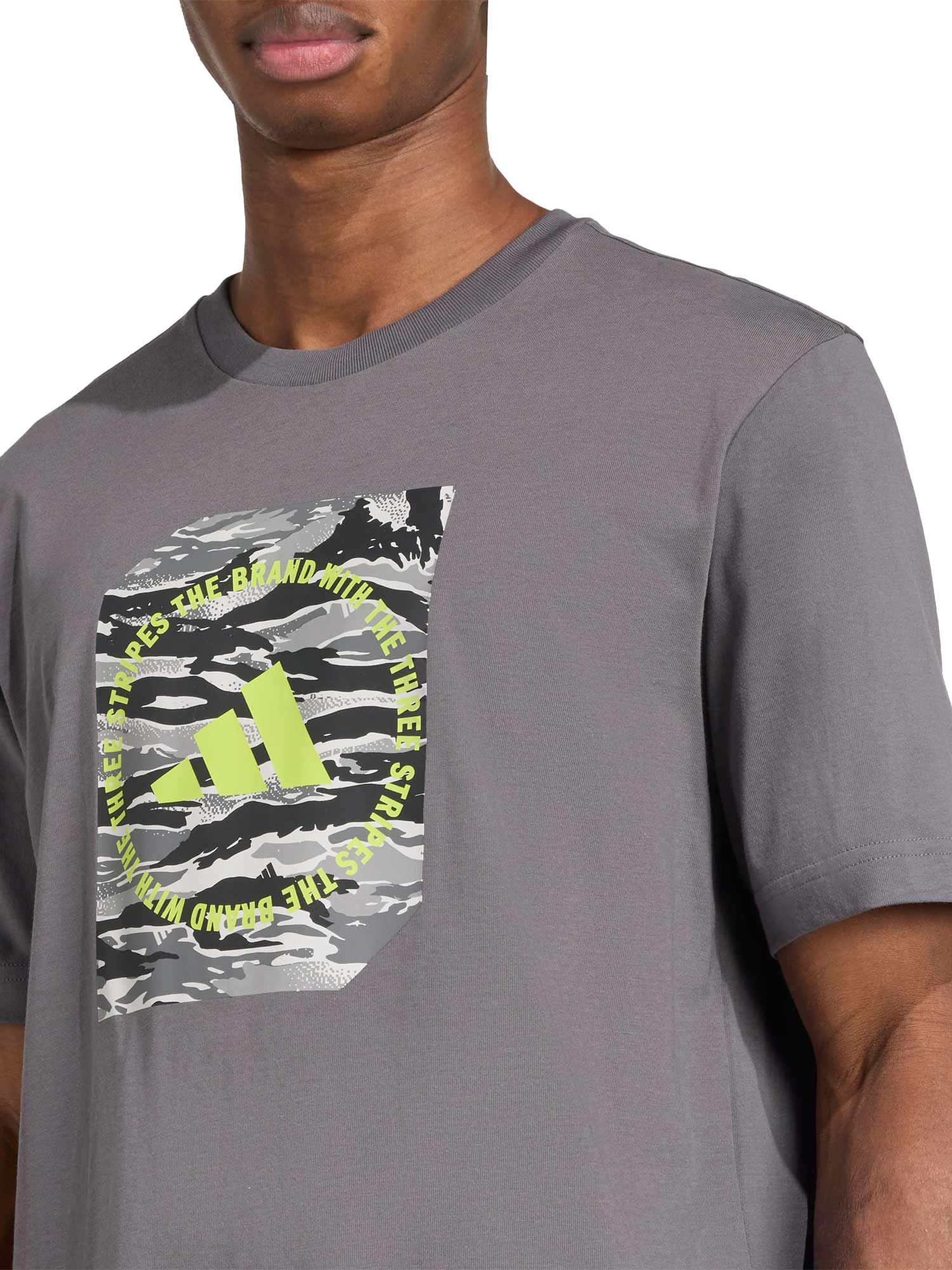 ADIDAS SPORTSWEAR Тениска Camo Shape Graphic T-Shirt