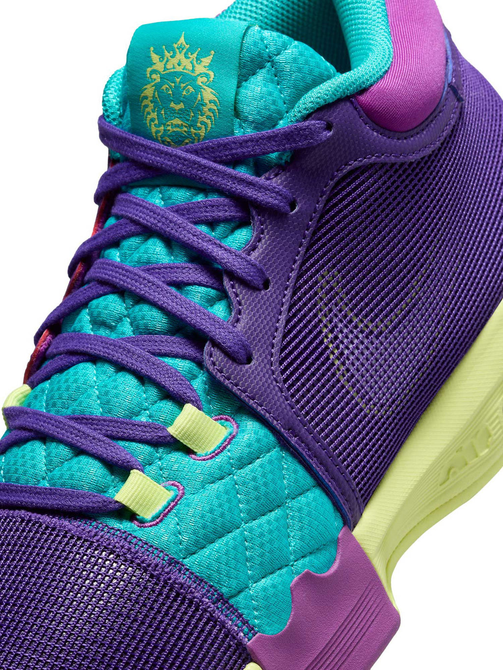 NIKE Обувки LEBRON WITNESS VIII