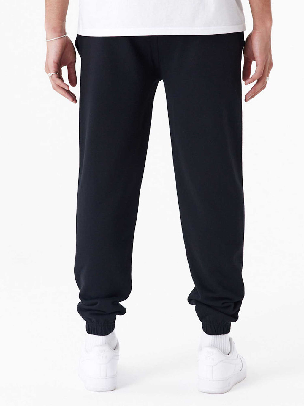 NEW ERA Спортно долнище NBA SCRIPT RELAXED JOGGER CHIBUL