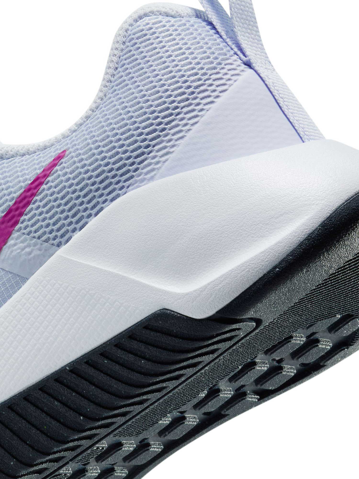 NIKE Обувки W MC TRAINER 3