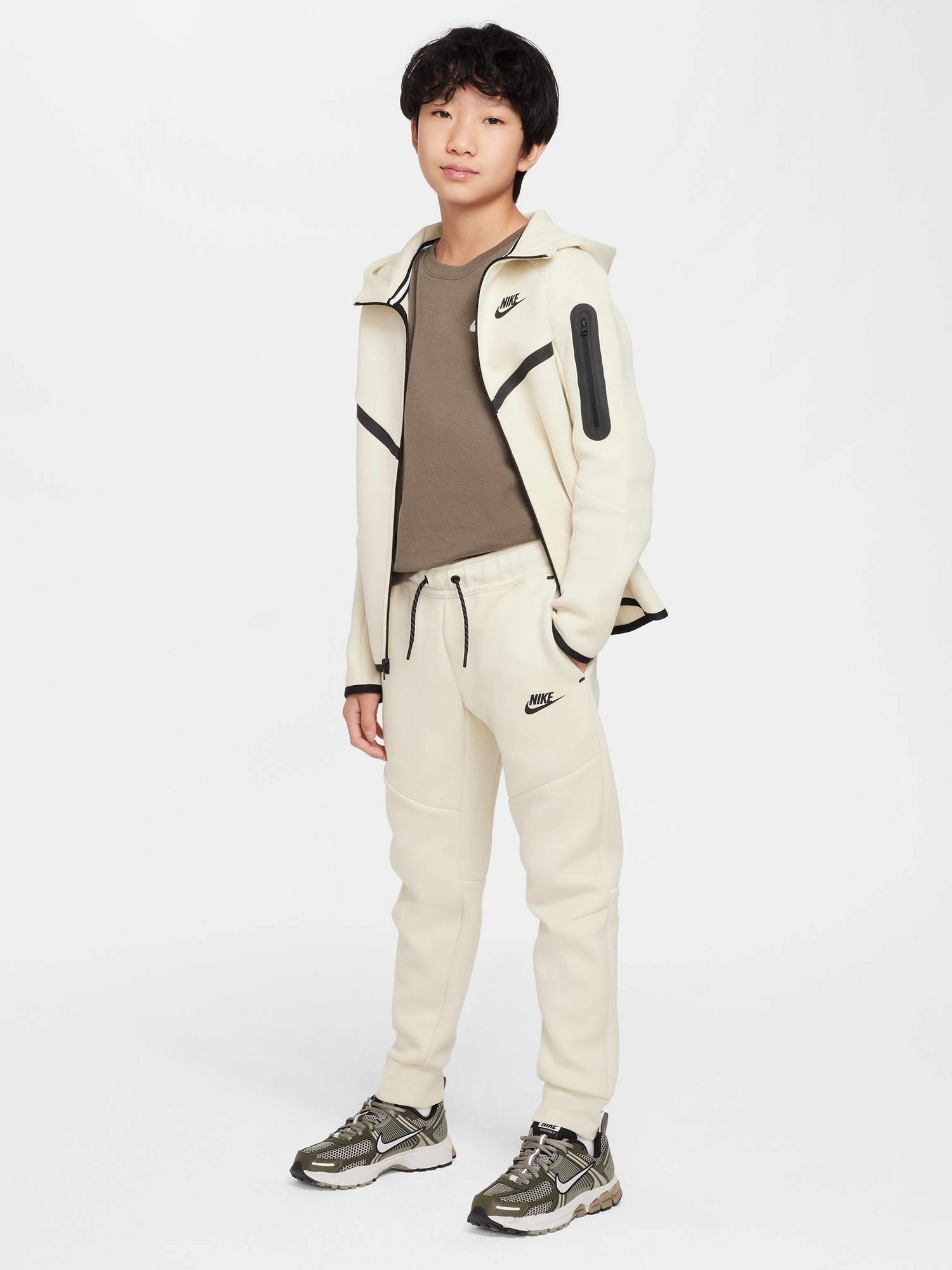 NIKE Спортно долнище B NSW TCH FLC JGGR - PD