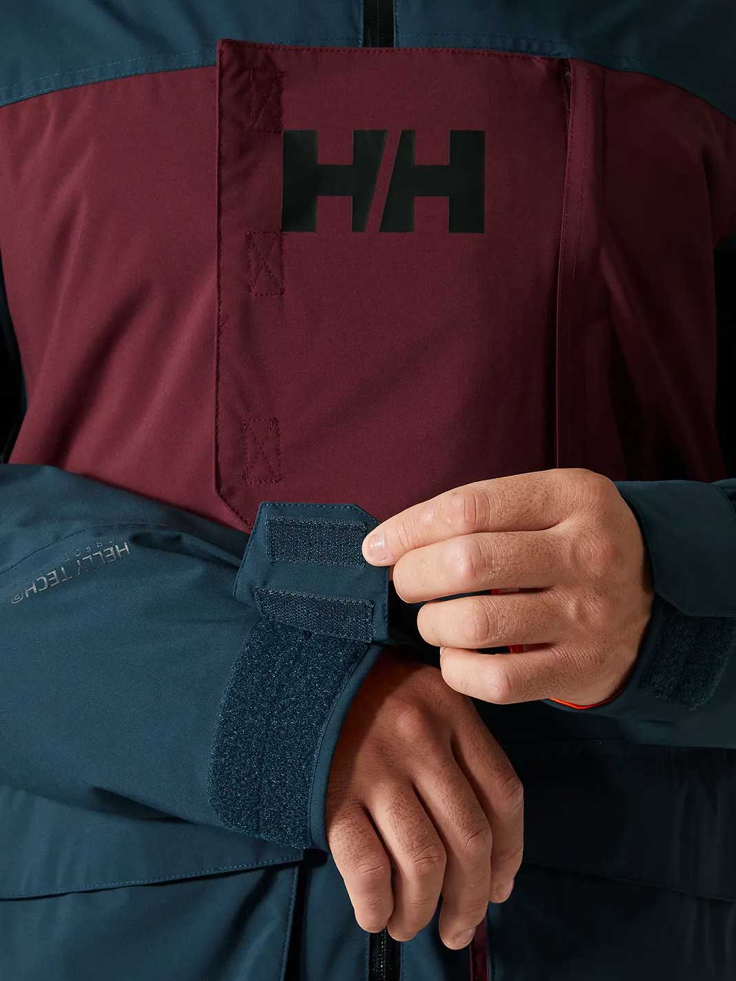 HELLY HANSEN Ски яке ULLR D INSULATED JACKET