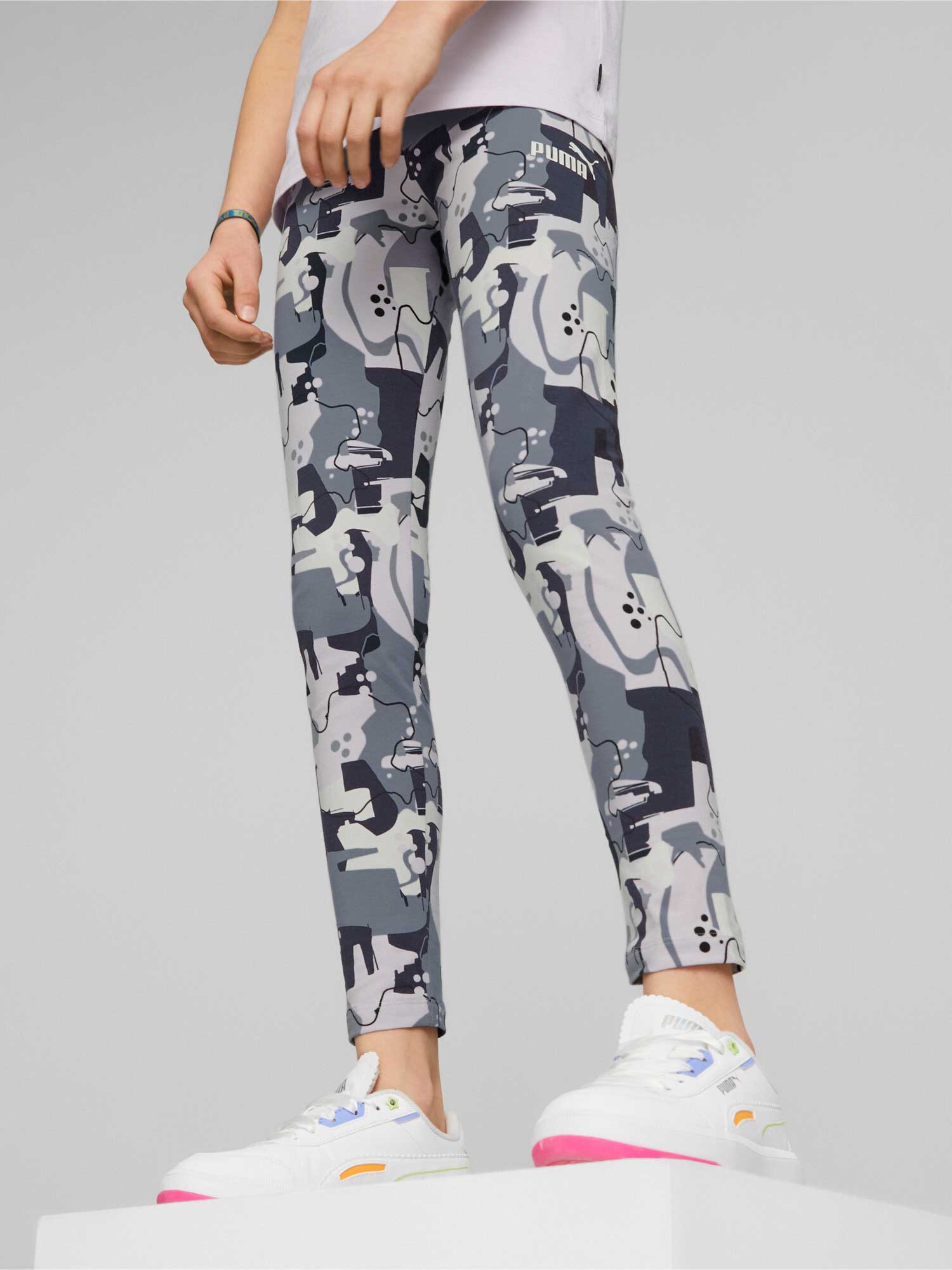 PUMA Клин ESS+ STREET ART AOP G