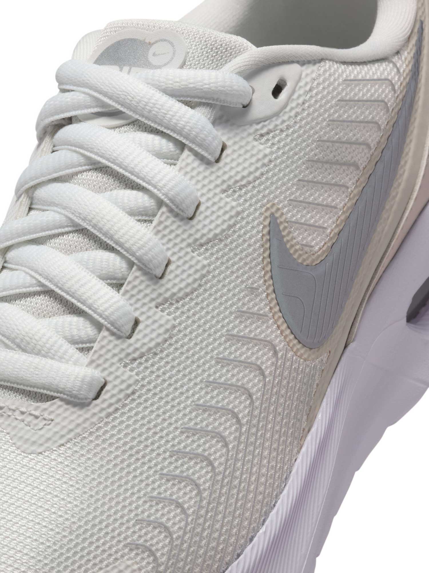 NIKE Обувки W AIR MAX NUAXIS SE