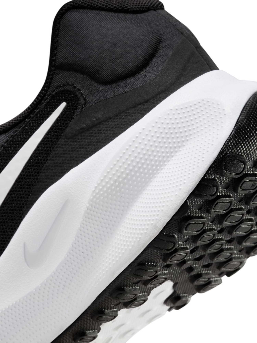 NIKE Обувки REVOLUTION 7