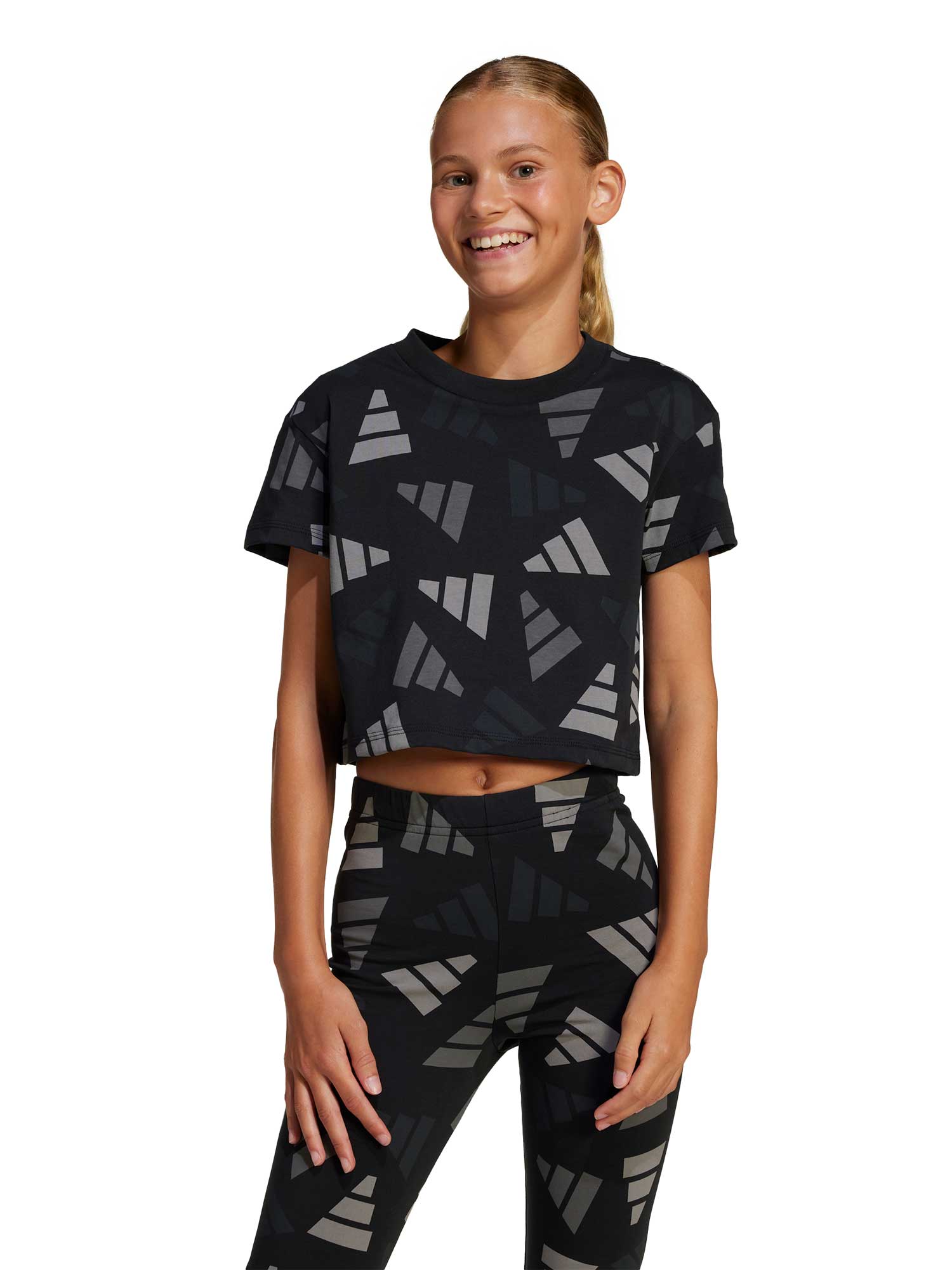 ADIDAS SPORTSWEAR Тениска Seasonal Essentials Logo Celebration Crop