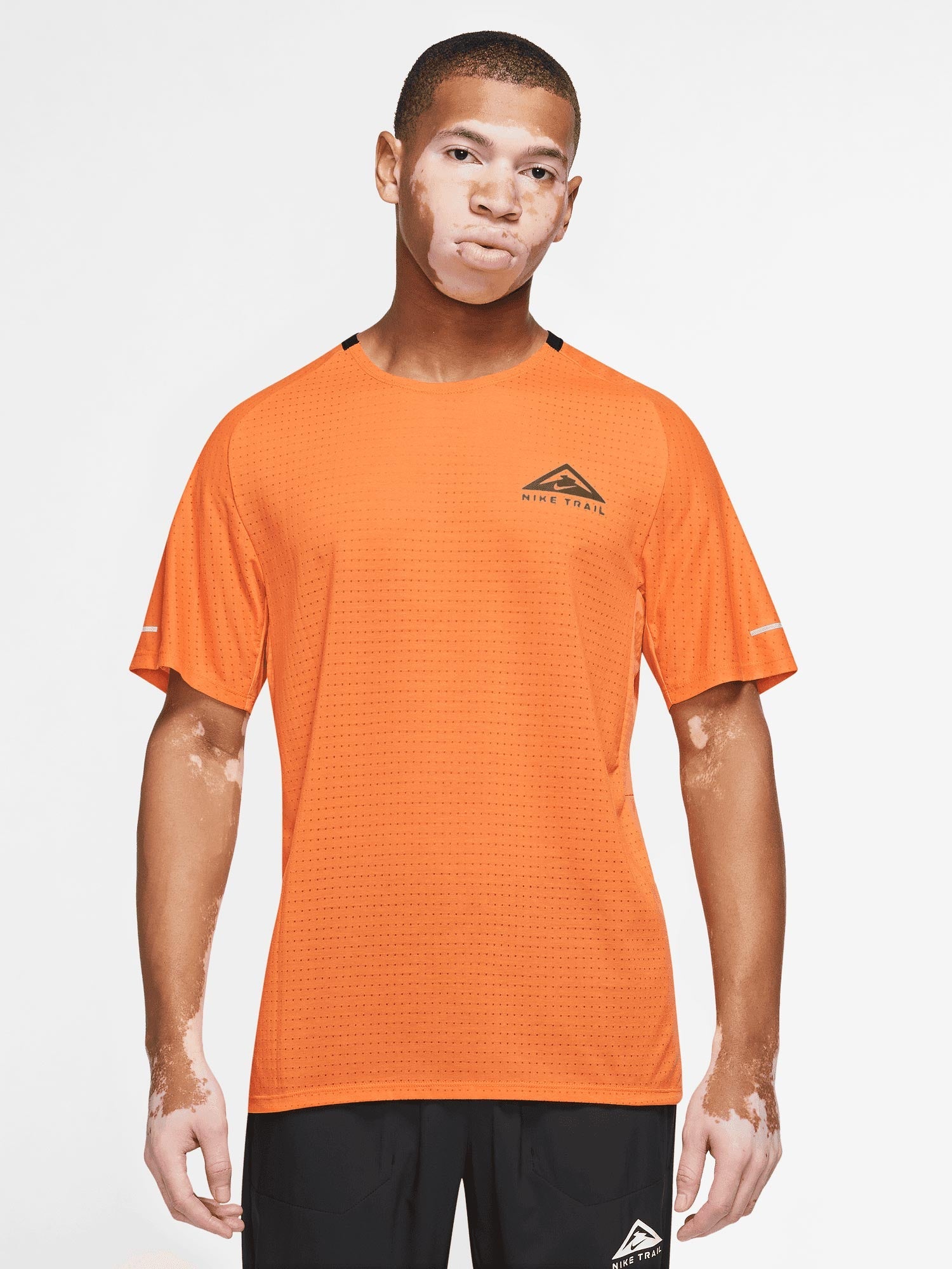 NIKE Тениска M NK DF SOLAR CHASE SS TOP