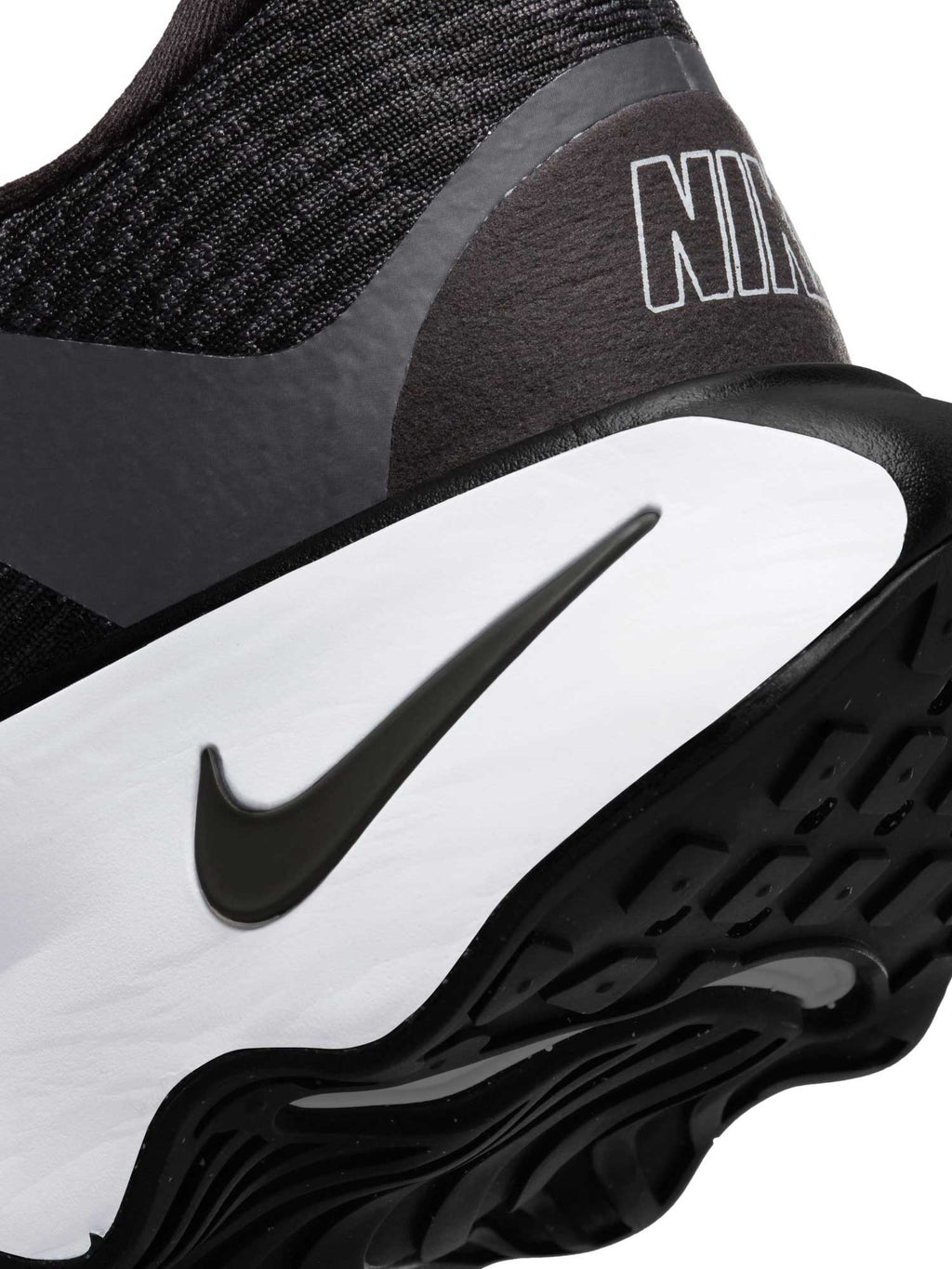 NIKE Обувки MOTIVA