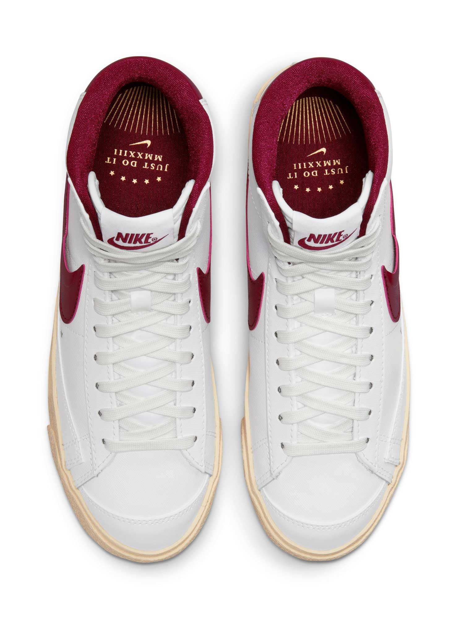 NIKE Обувки W BLAZER MID 77 SE