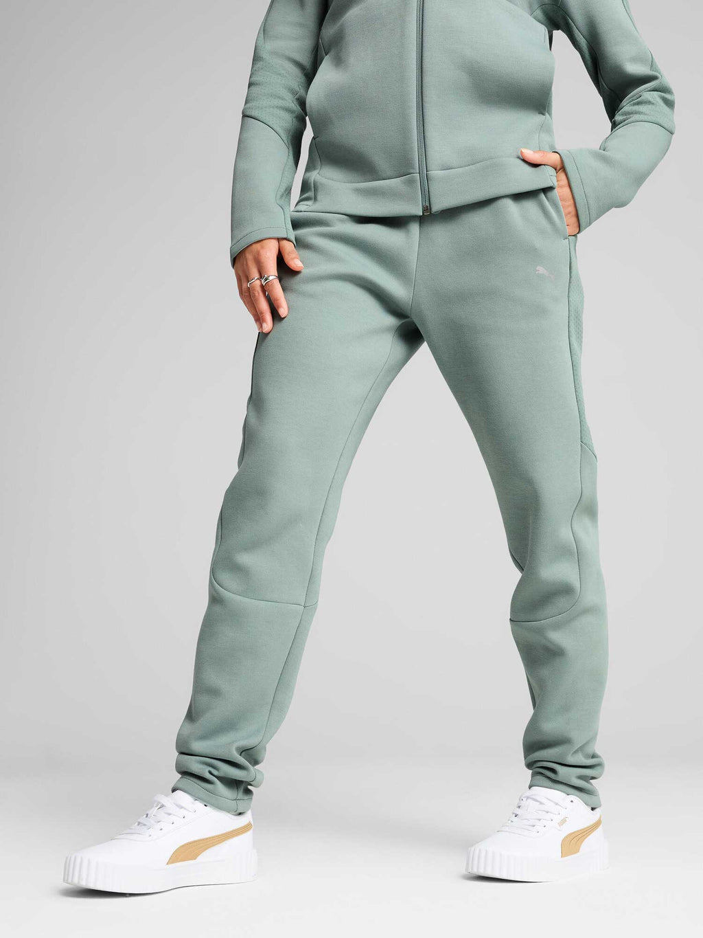 PUMA Спортно долнище EVOSTRIPE Sweatpants DK op