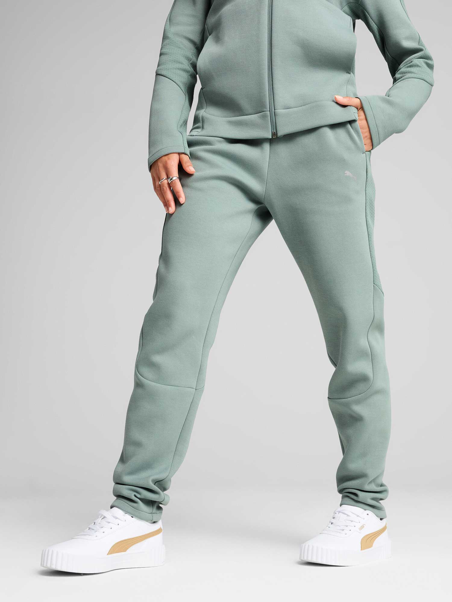 PUMA Спортно долнище EVOSTRIPE Sweatpants DK op