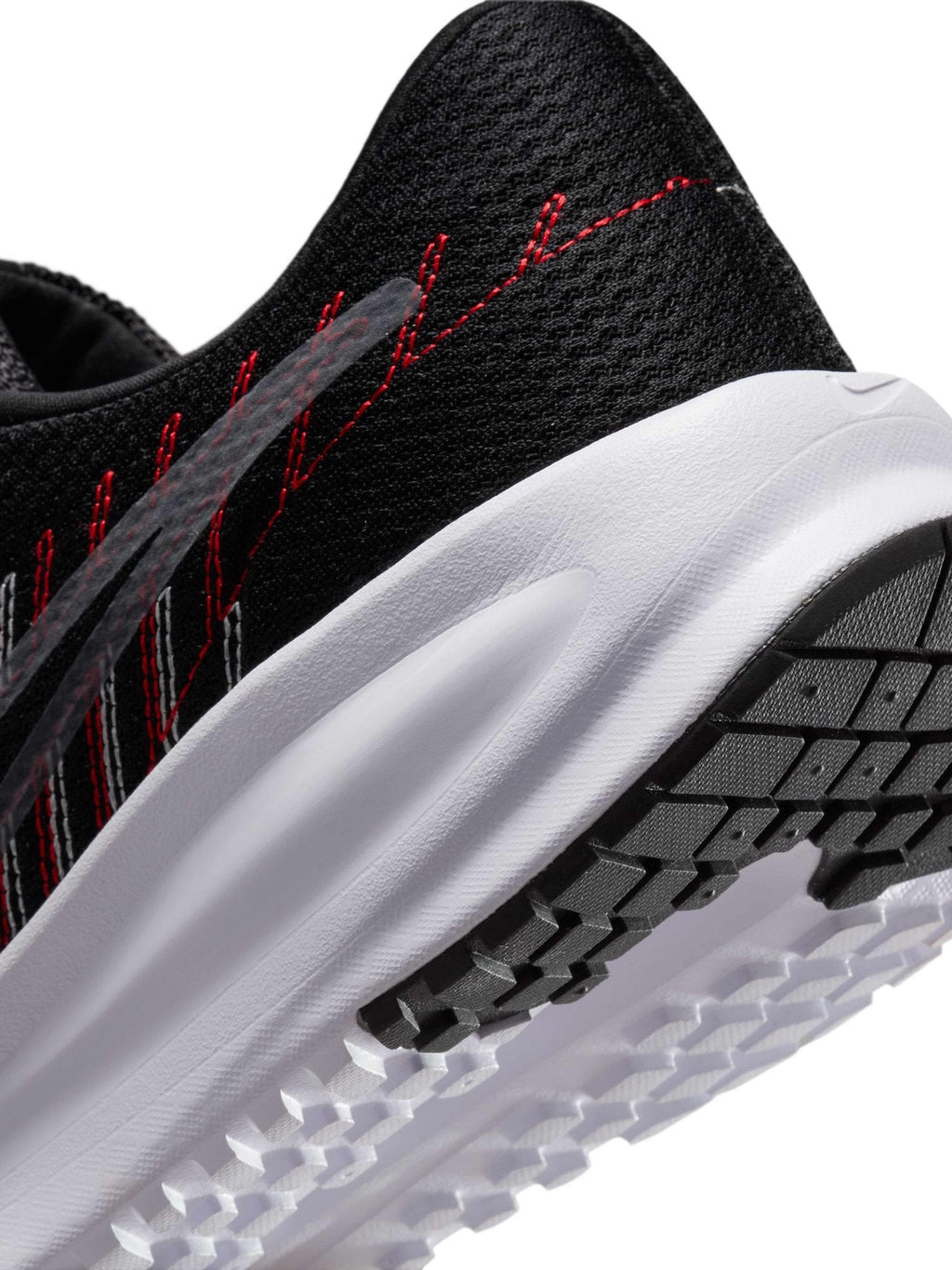 NIKE Обувки RUN DEFY