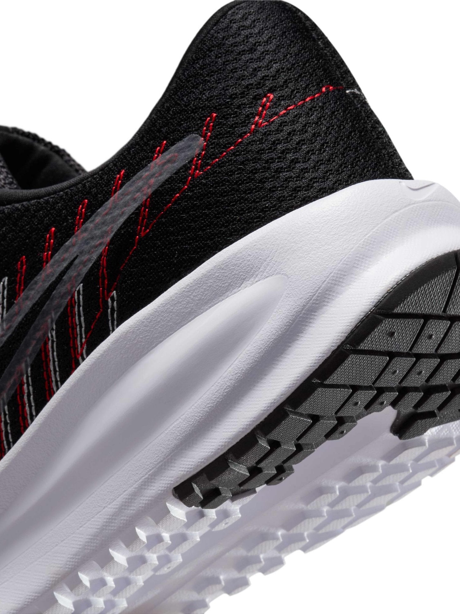 NIKE Обувки RUN DEFY