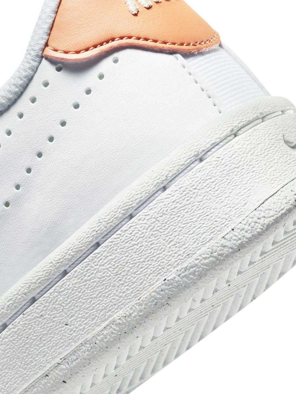NIKE Обувки WMNS COURT ROYALE 2 NN