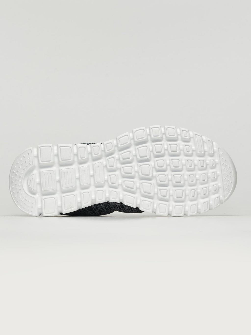 SKECHERS Обувки GRACEFUL