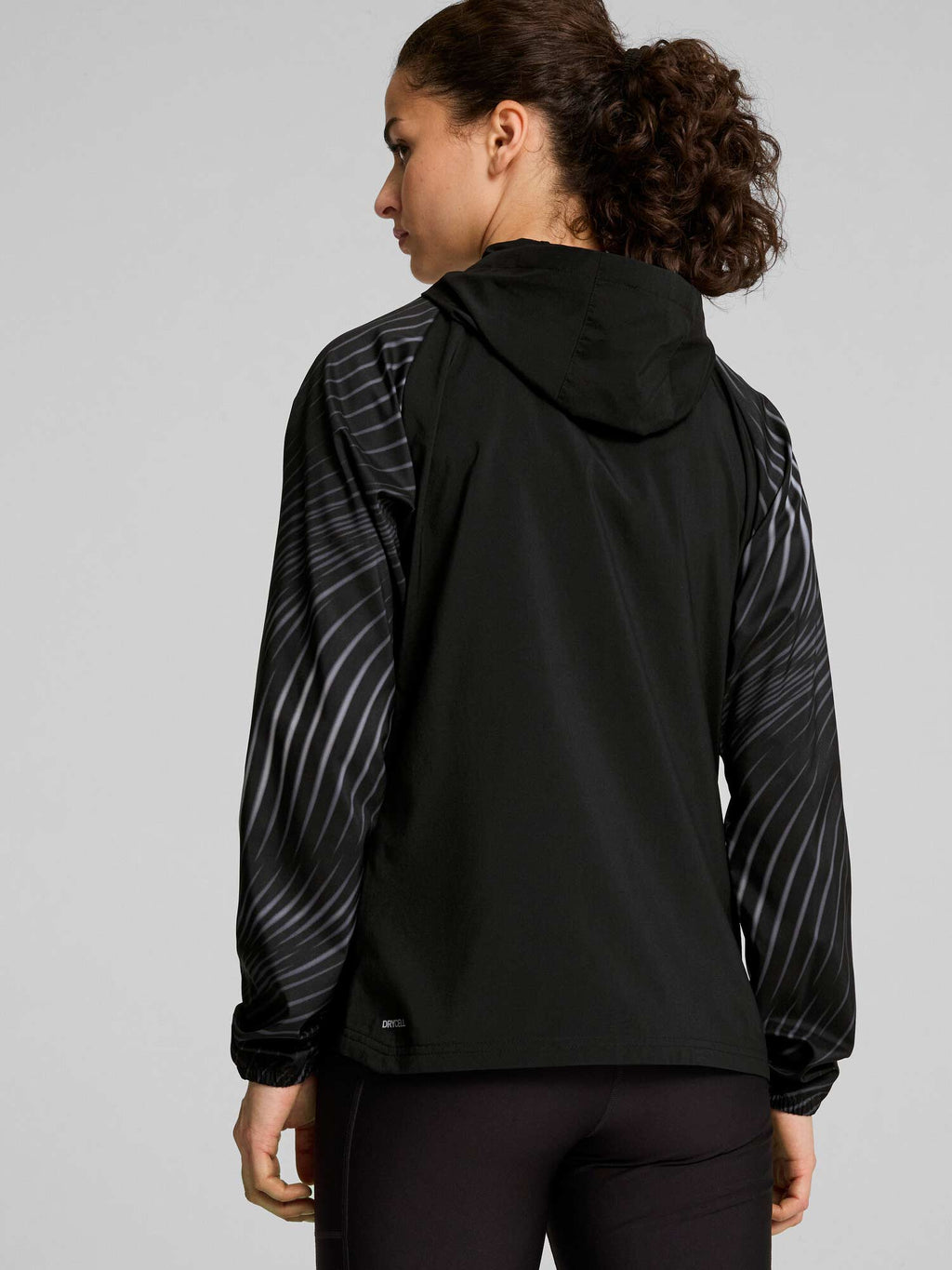 PUMA Яке RUN FAVORITE AOP WOVEN JACKET W