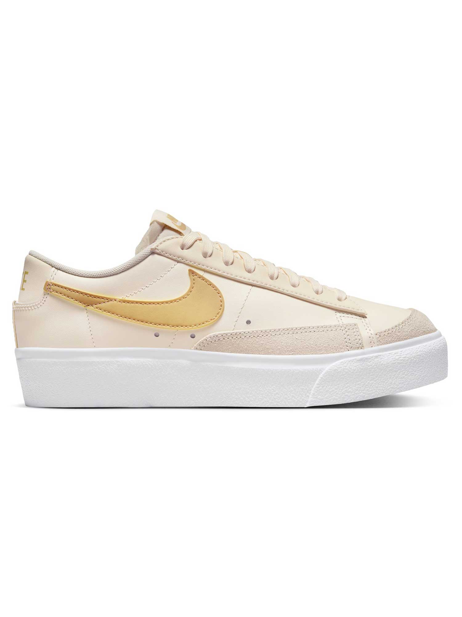 NIKE Обувки W BLAZER LOW PLATFORM